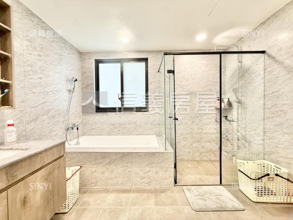 佳益大晏裝潢電梯別墅房屋室內格局與周邊環境