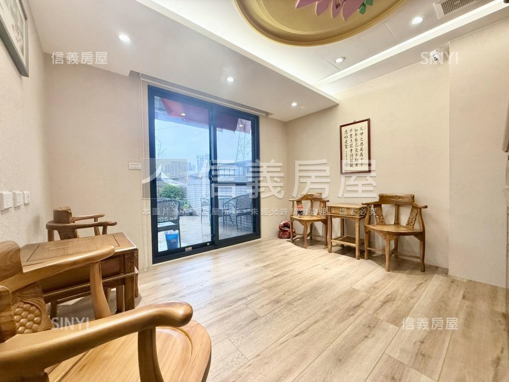 佳益大晏裝潢電梯別墅房屋室內格局與周邊環境