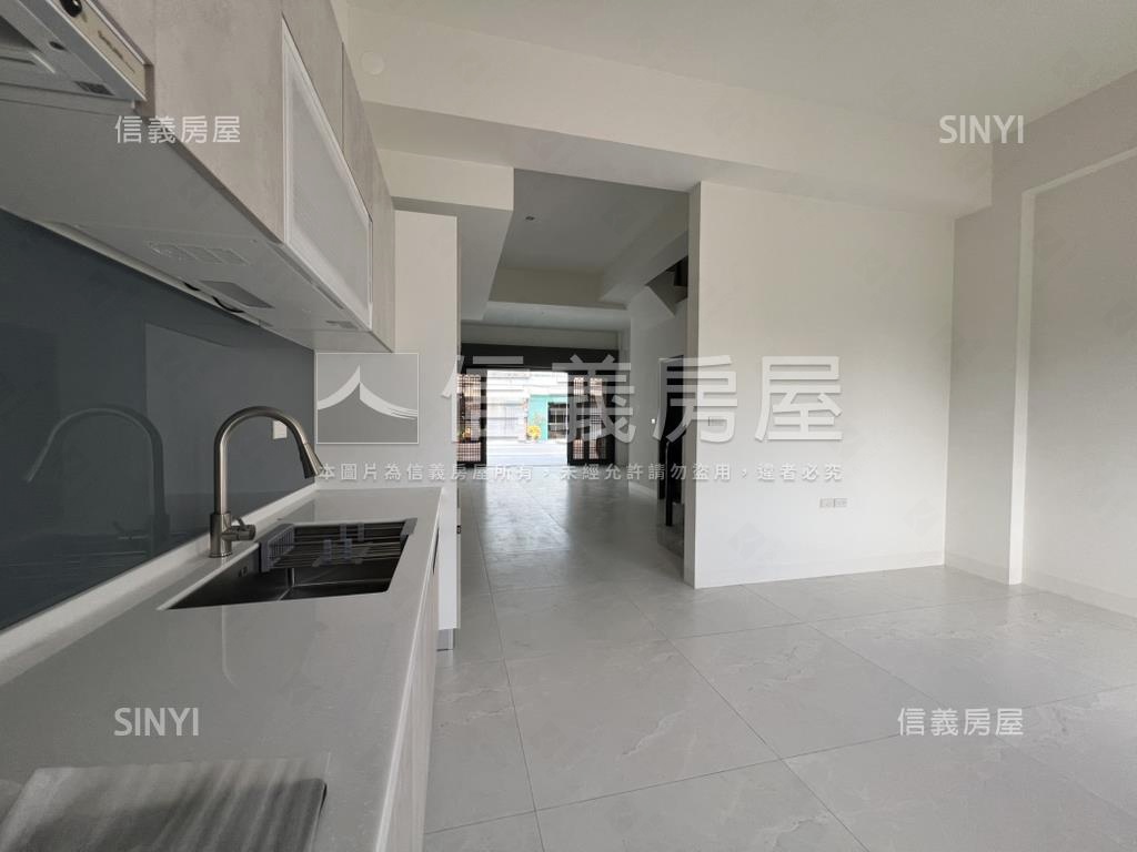 十全街約五米寬店墅房屋室內格局與周邊環境