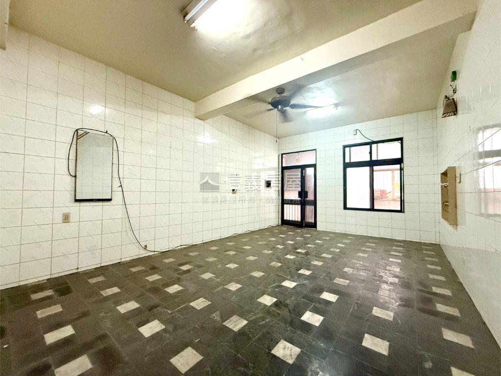 東區仁和路朝南經典透天房屋室內格局與周邊環境
