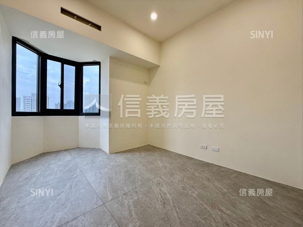 錦繡中國四房平面車位房屋室內格局與周邊環境
