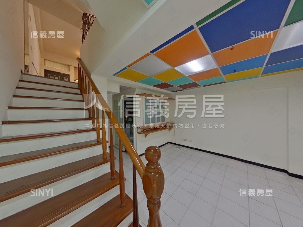 降價★好市多臨路庭院別墅房屋室內格局與周邊環境