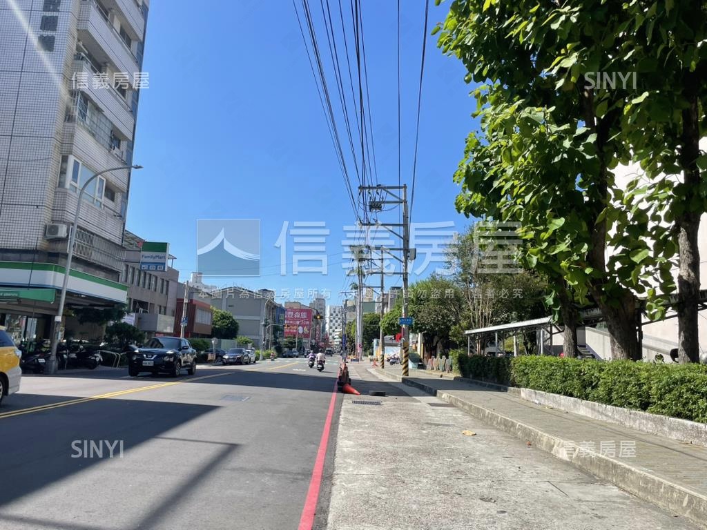 西屯路逢甲透店房屋室內格局與周邊環境