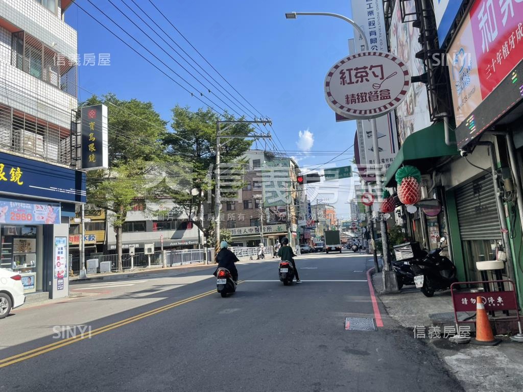 西屯路逢甲透店房屋室內格局與周邊環境