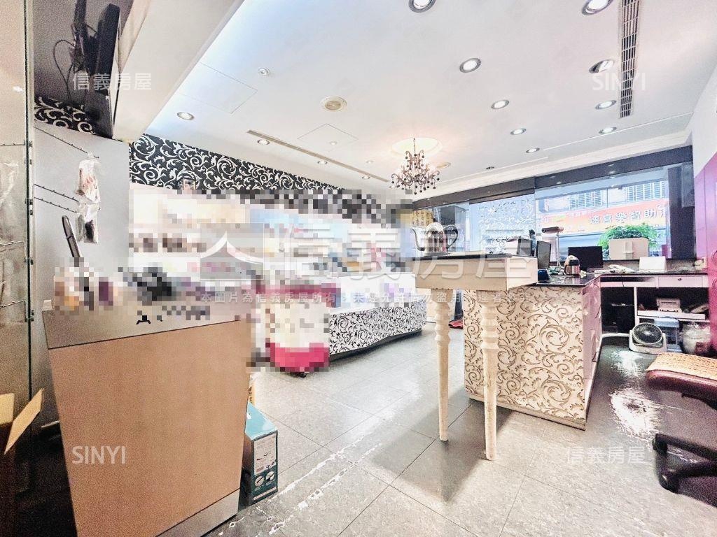 西屯路逢甲商圈臨路店面房屋室內格局與周邊環境