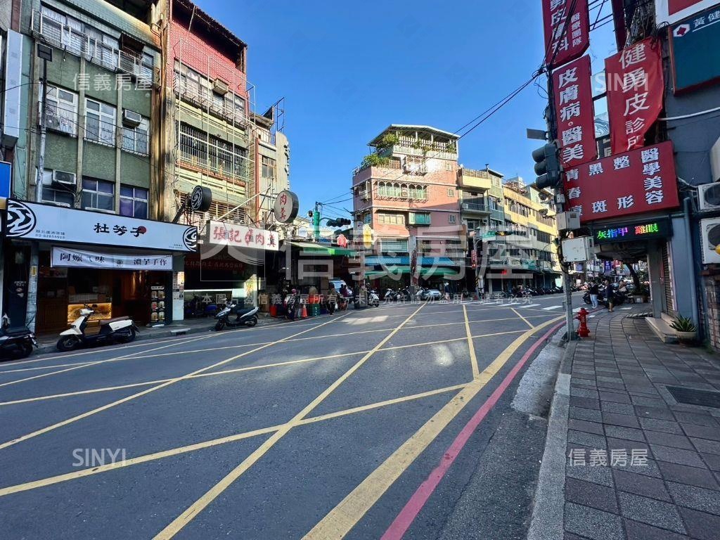 捷運商圈廟口透天店王房屋室內格局與周邊環境