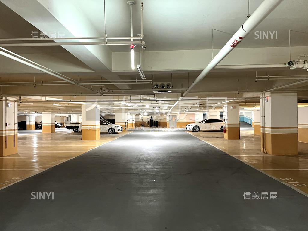 ㊝近東區副都心★三房平車房屋室內格局與周邊環境