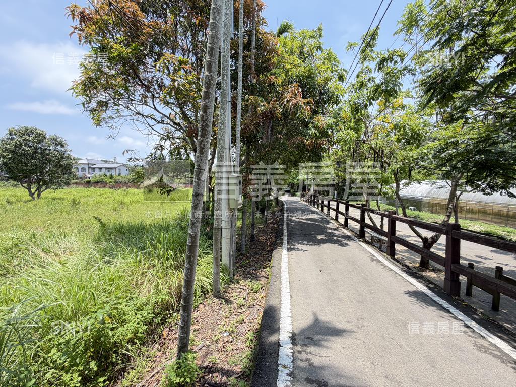 近苗粟功維敘鄰路土地１房屋室內格局與周邊環境