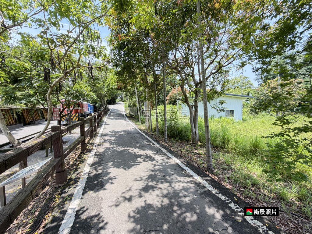 近苗粟功維敘鄰路土地１房屋室內格局與周邊環境