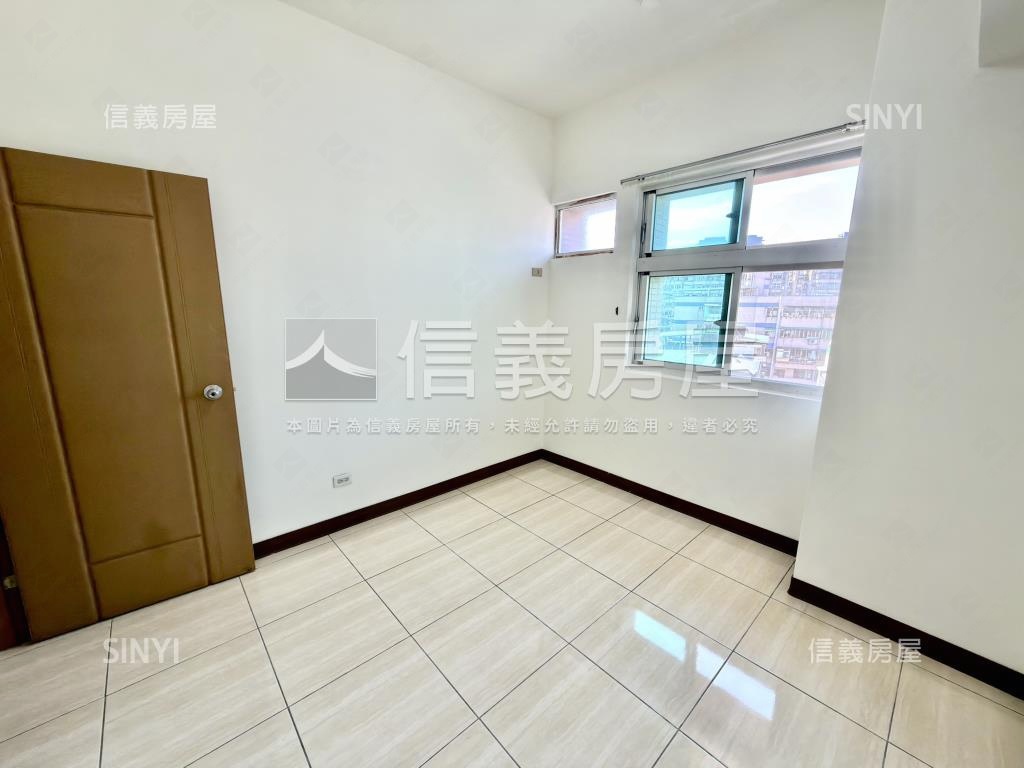 主推公崙華城景觀四房車位房屋室內格局與周邊環境