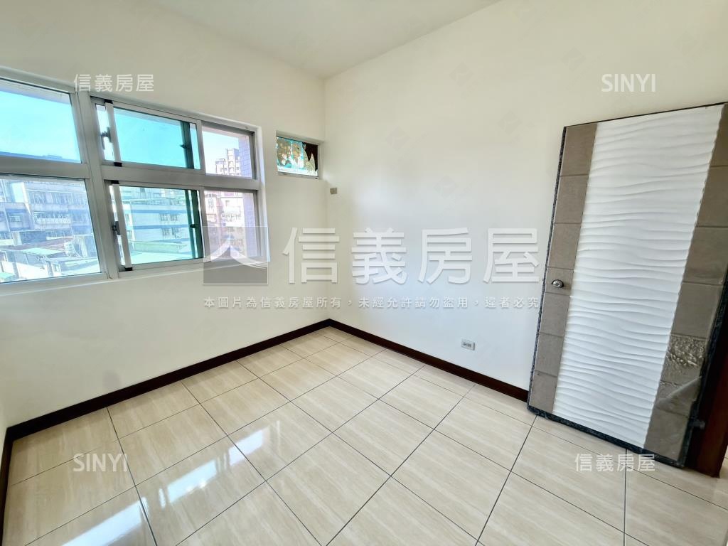 主推公崙華城景觀四房車位房屋室內格局與周邊環境