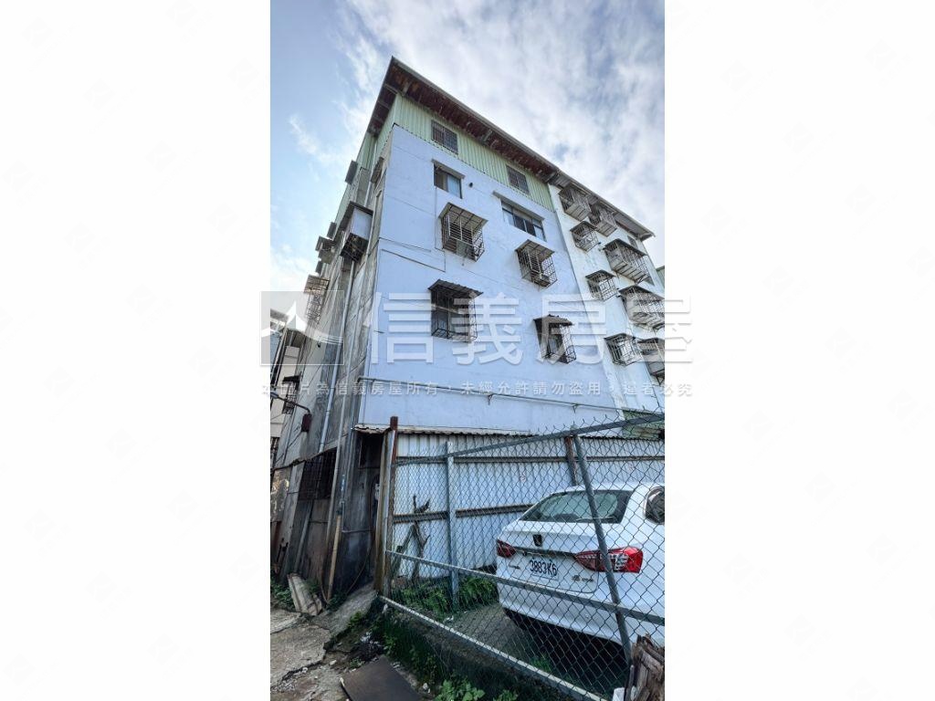 邊間透天廠辦房屋室內格局與周邊環境