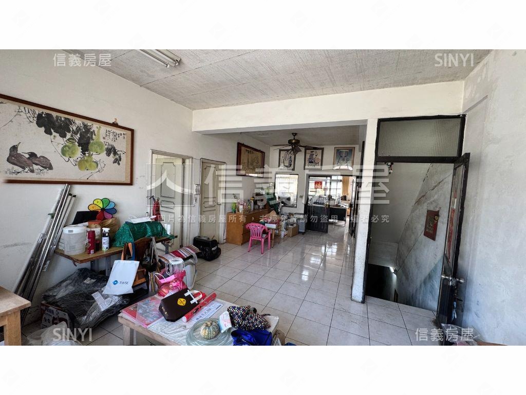 邊間透天廠辦房屋室內格局與周邊環境