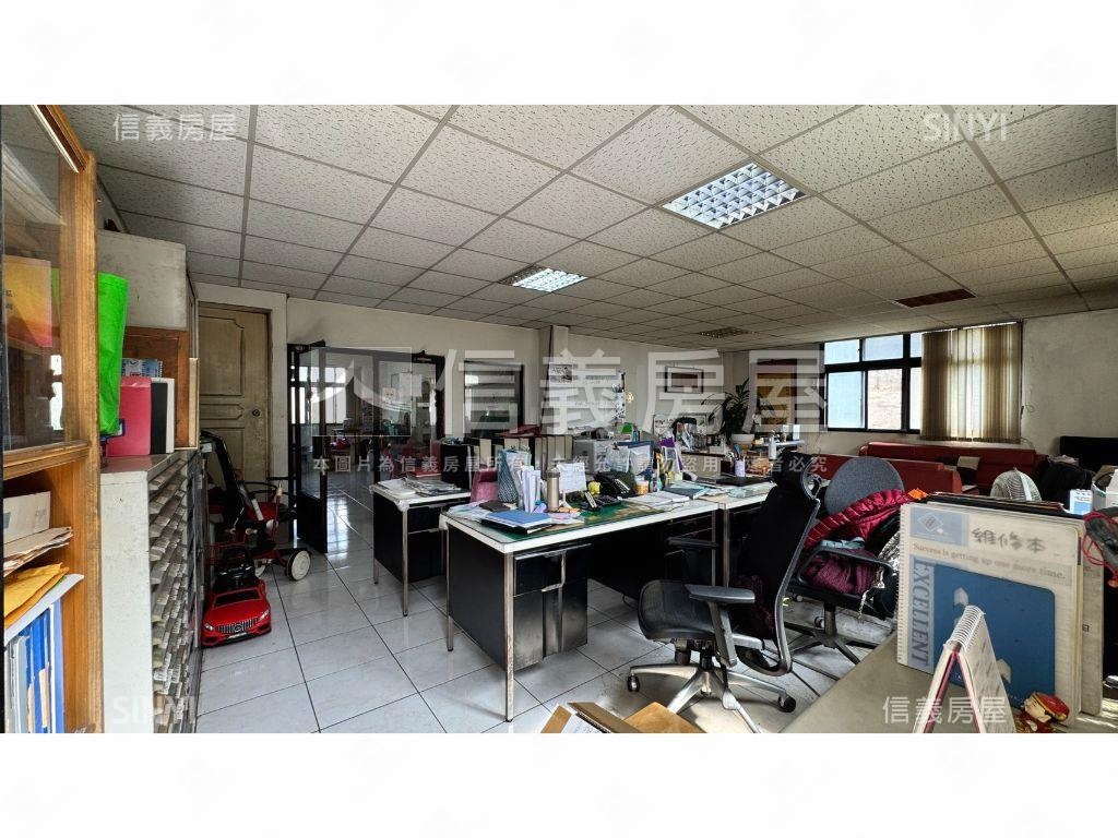 邊間透天廠辦房屋室內格局與周邊環境