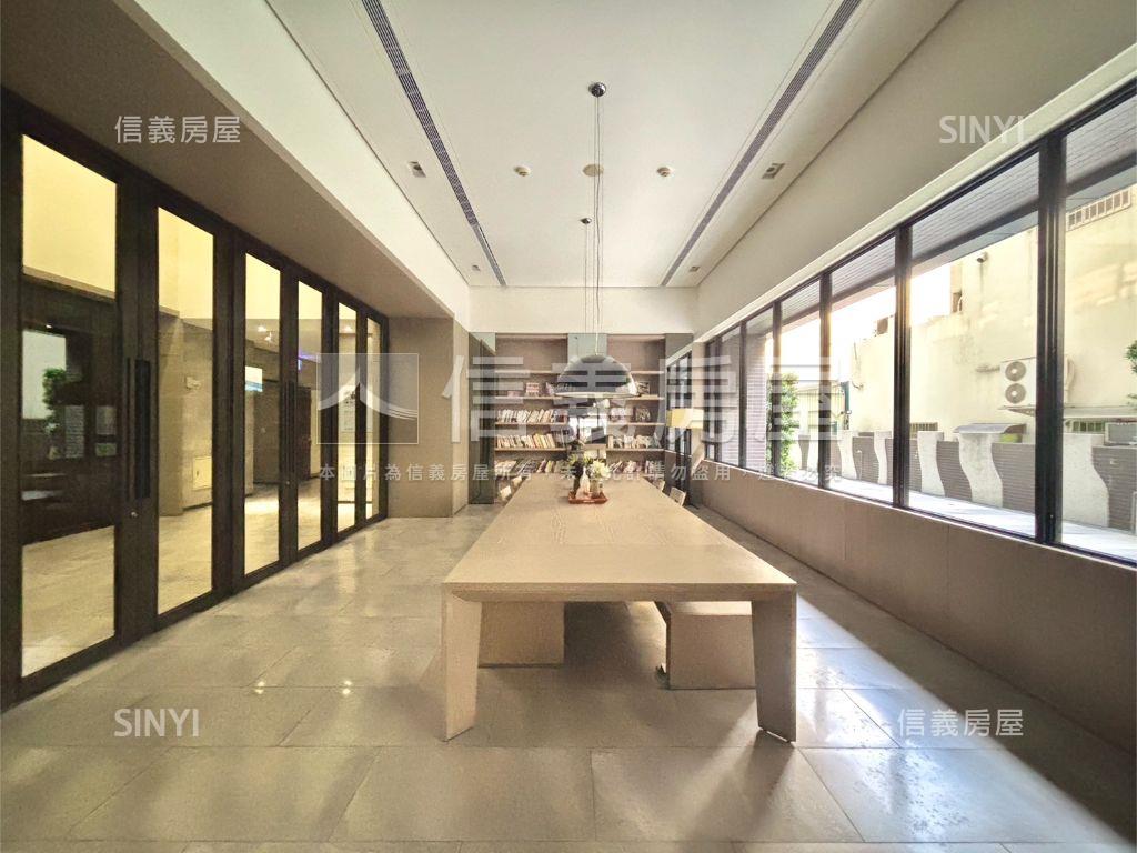 鄰右昌商圈精裝兩房房屋室內格局與周邊環境