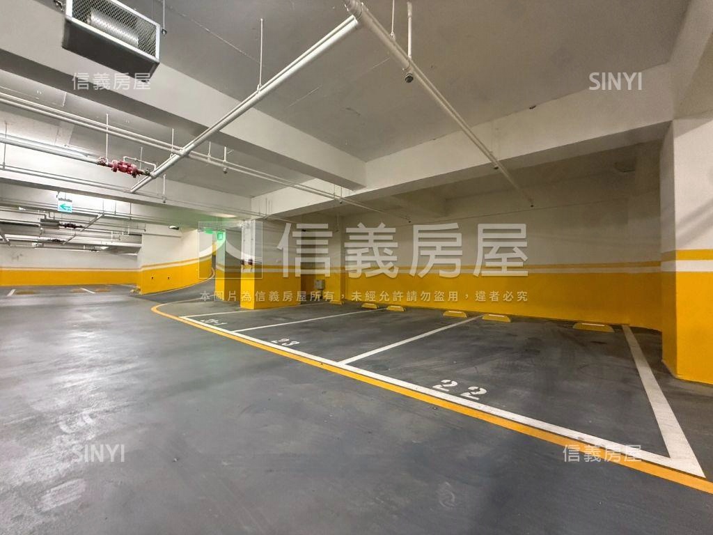 青城之愛三房車位房屋室內格局與周邊環境