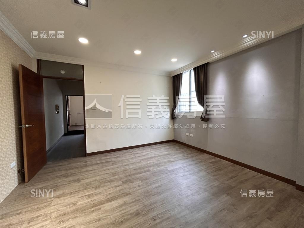 建工商圈邊間透天房屋室內格局與周邊環境