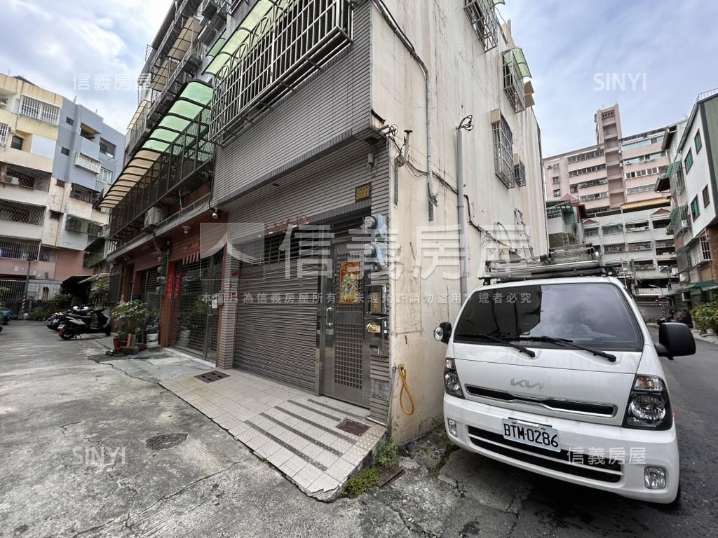 建工商圈邊間透天房屋室內格局與周邊環境