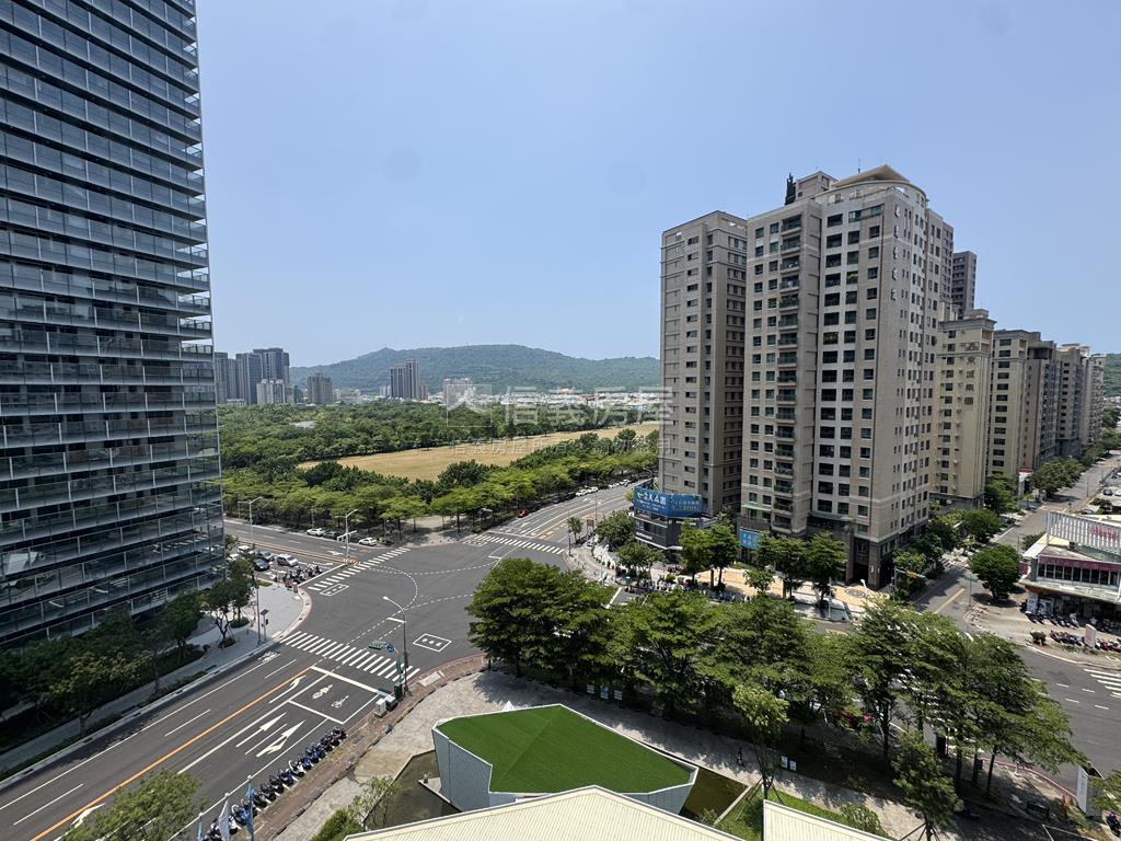 美術館。高雅美景兩房房屋室內格局與周邊環境