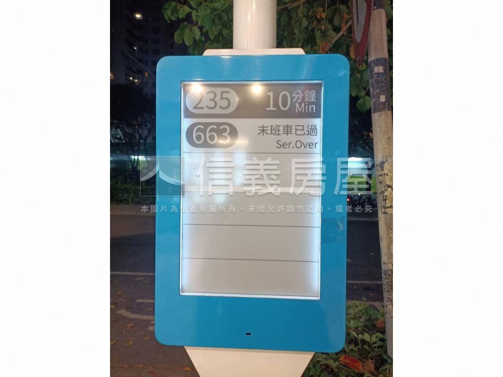 正安和路一段第一排金店面房屋室內格局與周邊環境
