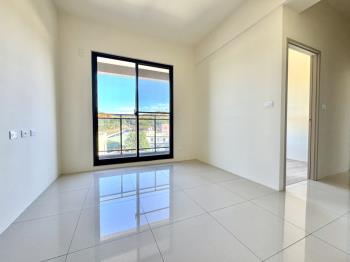 中科全新三房平車位