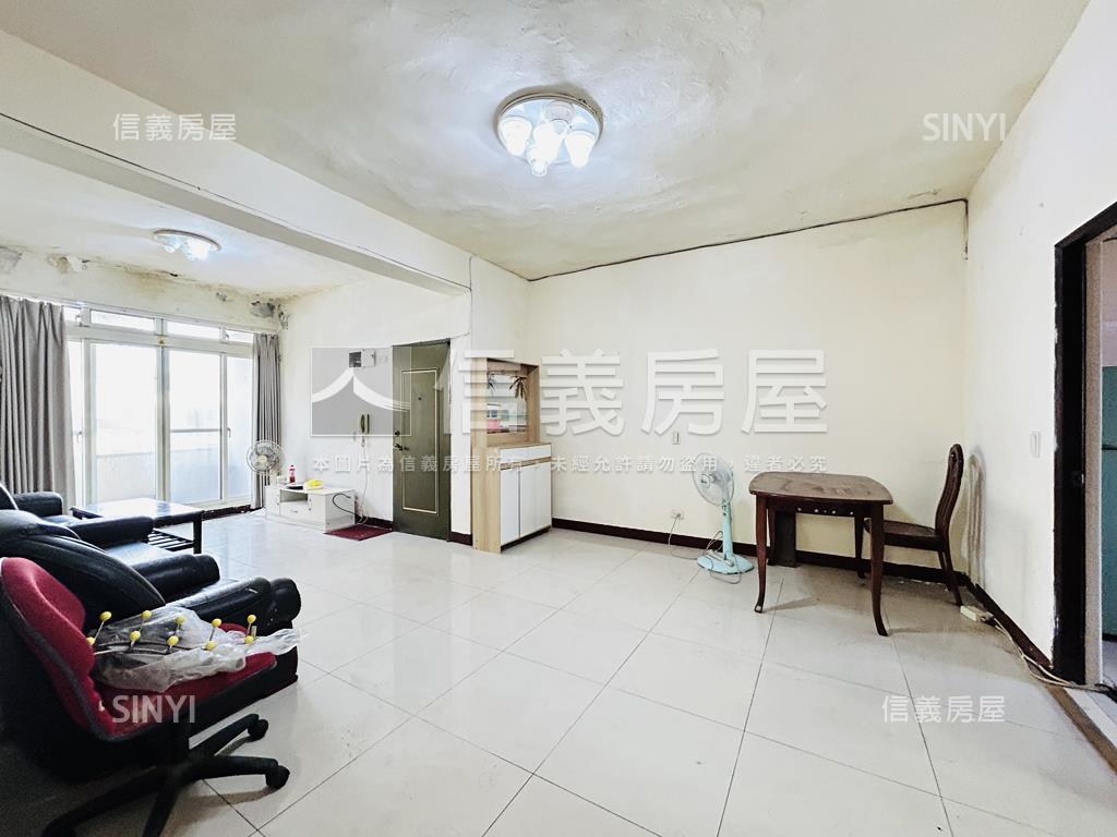 新生街公寓誠意出售房屋室內格局與周邊環境