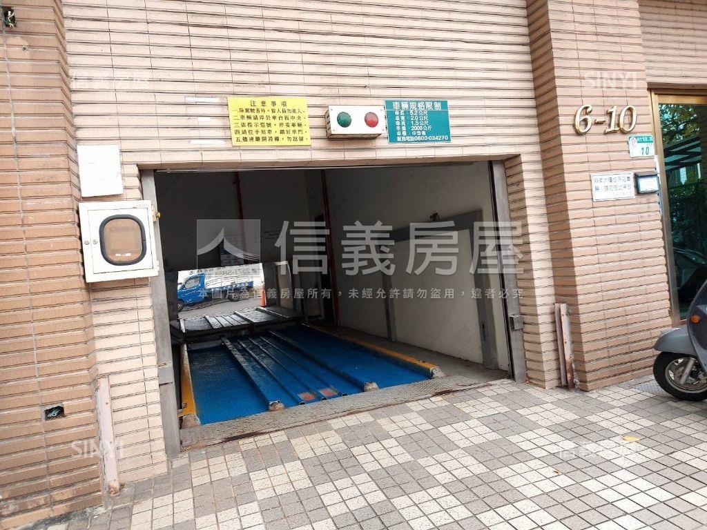 發現春風獨立權狀車位房屋室內格局與周邊環境