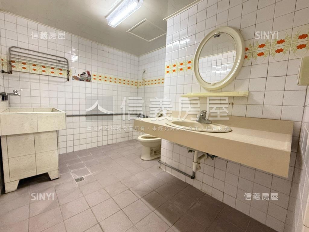 超低價一中五樓小資宅房屋室內格局與周邊環境