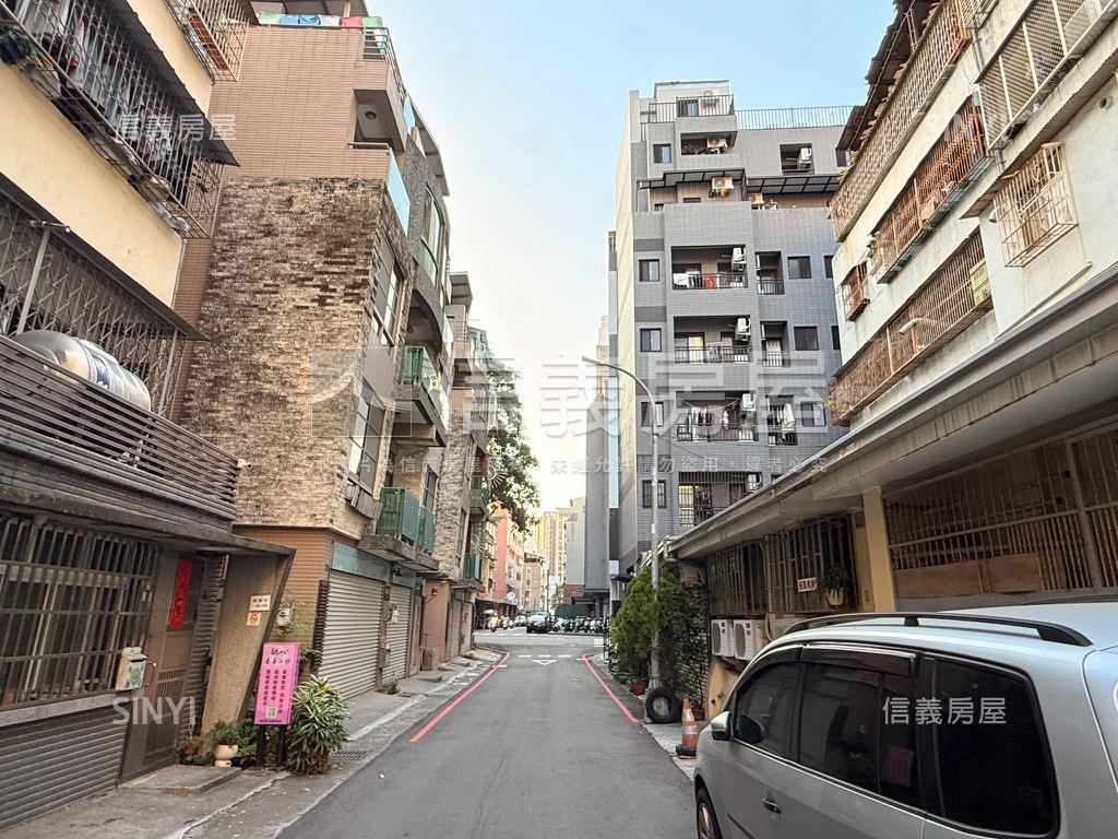 超低價一中五樓小資宅房屋室內格局與周邊環境