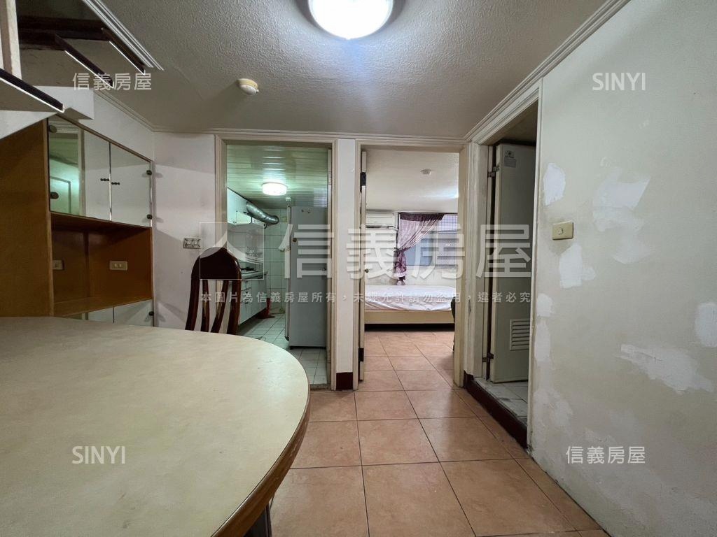 內壢低總價前陽台進出美屋房屋室內格局與周邊環境