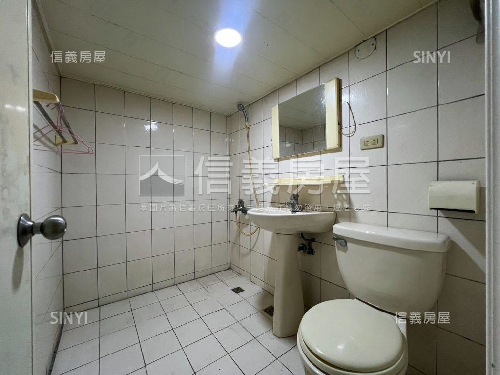 內壢低總價前陽台進出美屋房屋室內格局與周邊環境