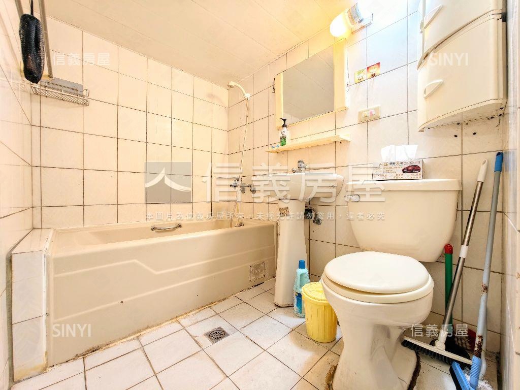 內壢低總價前陽台進出美屋房屋室內格局與周邊環境