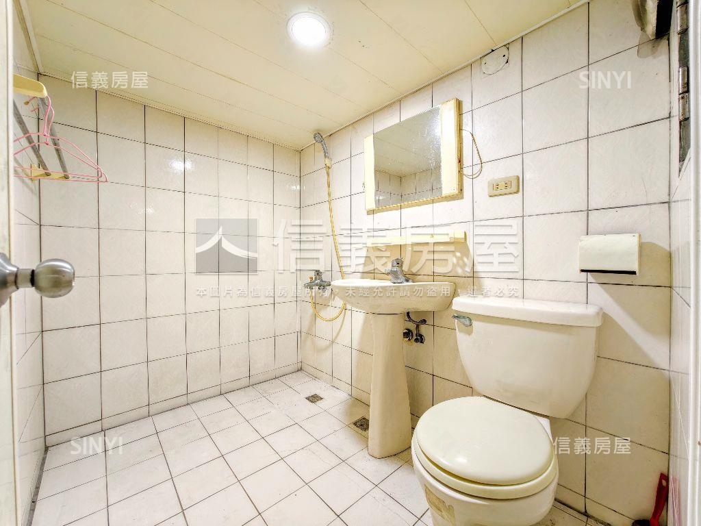 內壢低總價前陽台進出美屋房屋室內格局與周邊環境