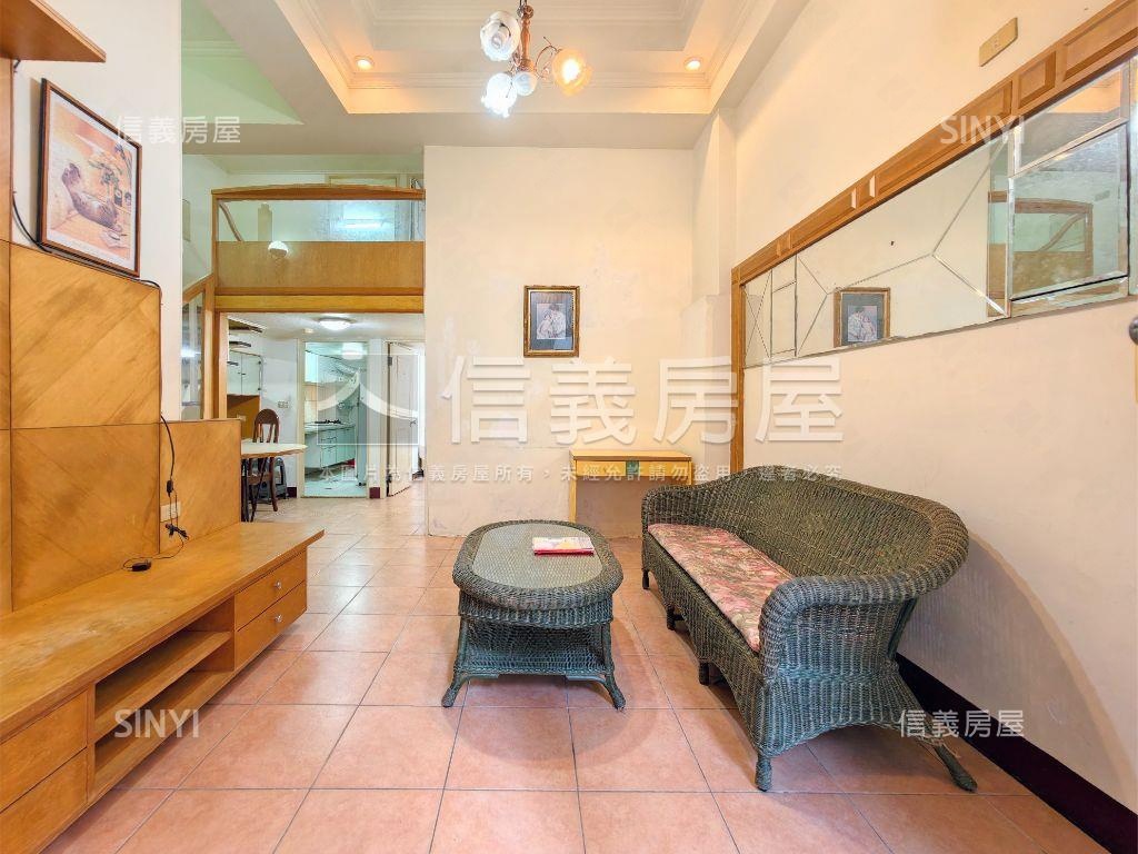 內壢低總價前陽台進出美屋房屋室內格局與周邊環境