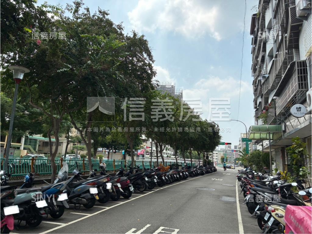 柳陽河畔２房有車位房屋室內格局與周邊環境