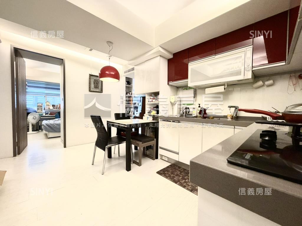 一見傾心美妝三房車位房屋室內格局與周邊環境