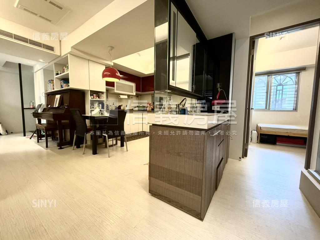 一見傾心美妝三房車位房屋室內格局與周邊環境