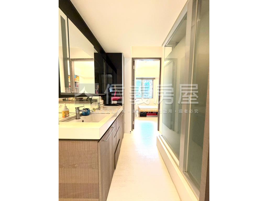 一見傾心美妝三房車位房屋室內格局與周邊環境