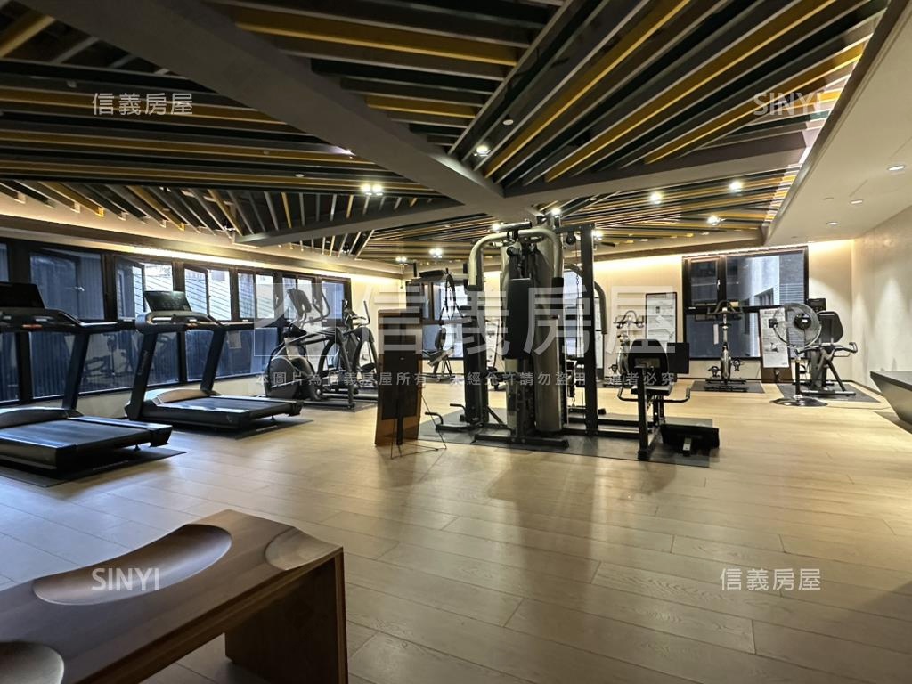 高鐵高樓三房平車房屋室內格局與周邊環境