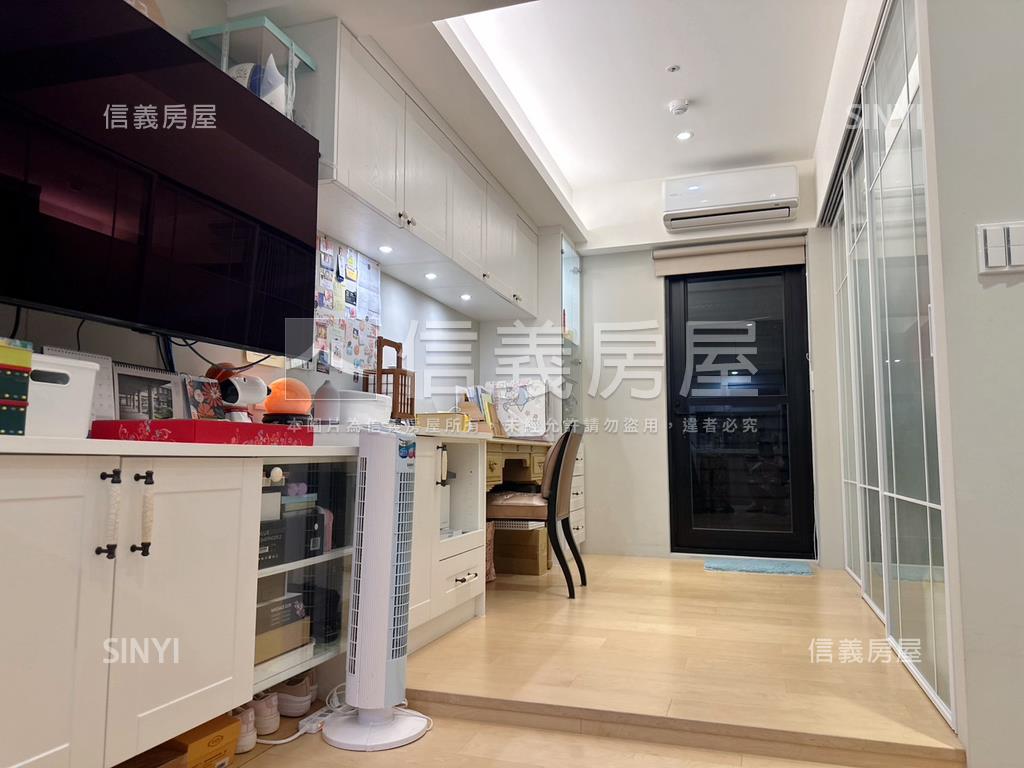 橋峰好美高樓漂亮兩房房屋室內格局與周邊環境