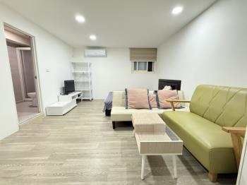 溫馨美居電梯珠寶盒向陽春