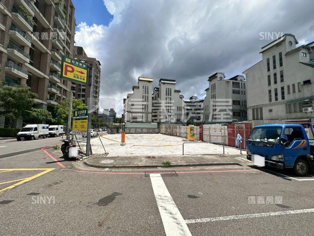 七期百坪方正角地房屋室內格局與周邊環境