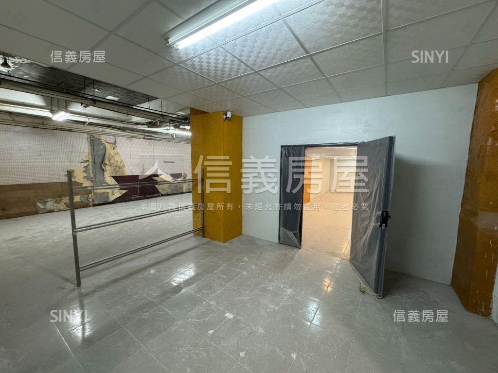 正義商圈稀有地下室房屋室內格局與周邊環境