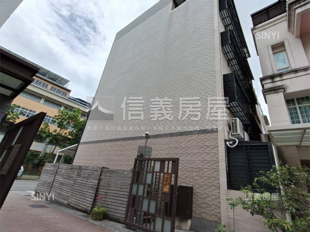 楠科高大特區黃金正路店透房屋室內格局與周邊環境