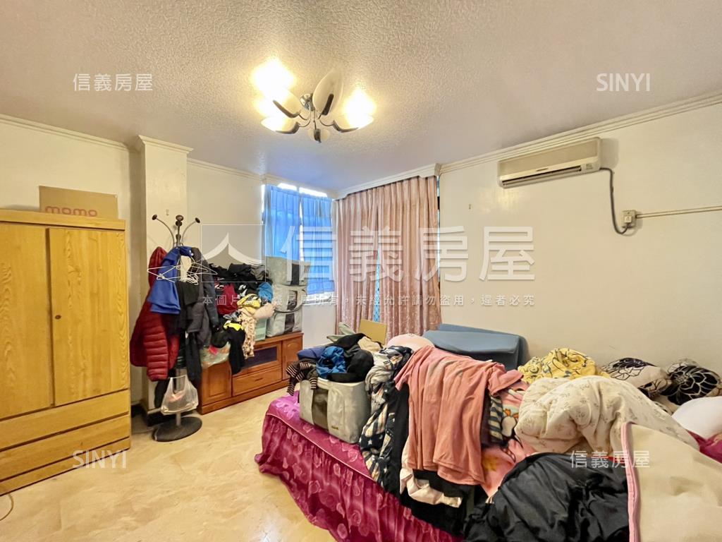 同安路約５５地坪角窗店霸房屋室內格局與周邊環境