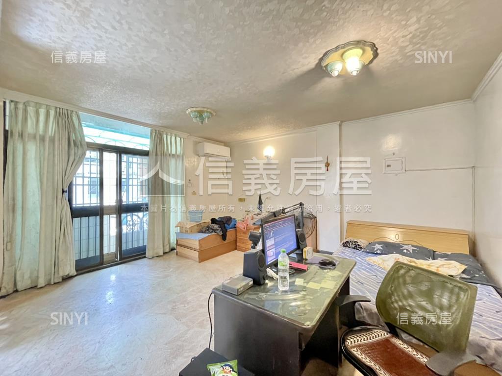 同安路約５５地坪角窗店霸房屋室內格局與周邊環境