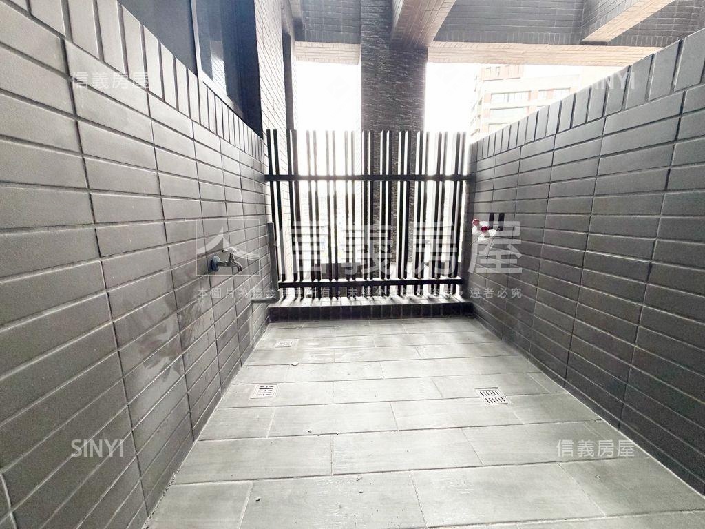 帥近大遠百小資三房平車讚房屋室內格局與周邊環境