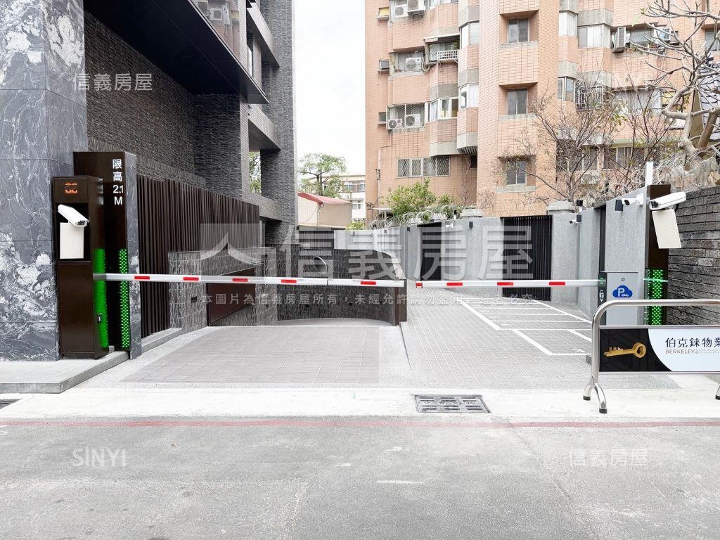 帥近大遠百小資三房平車讚房屋室內格局與周邊環境