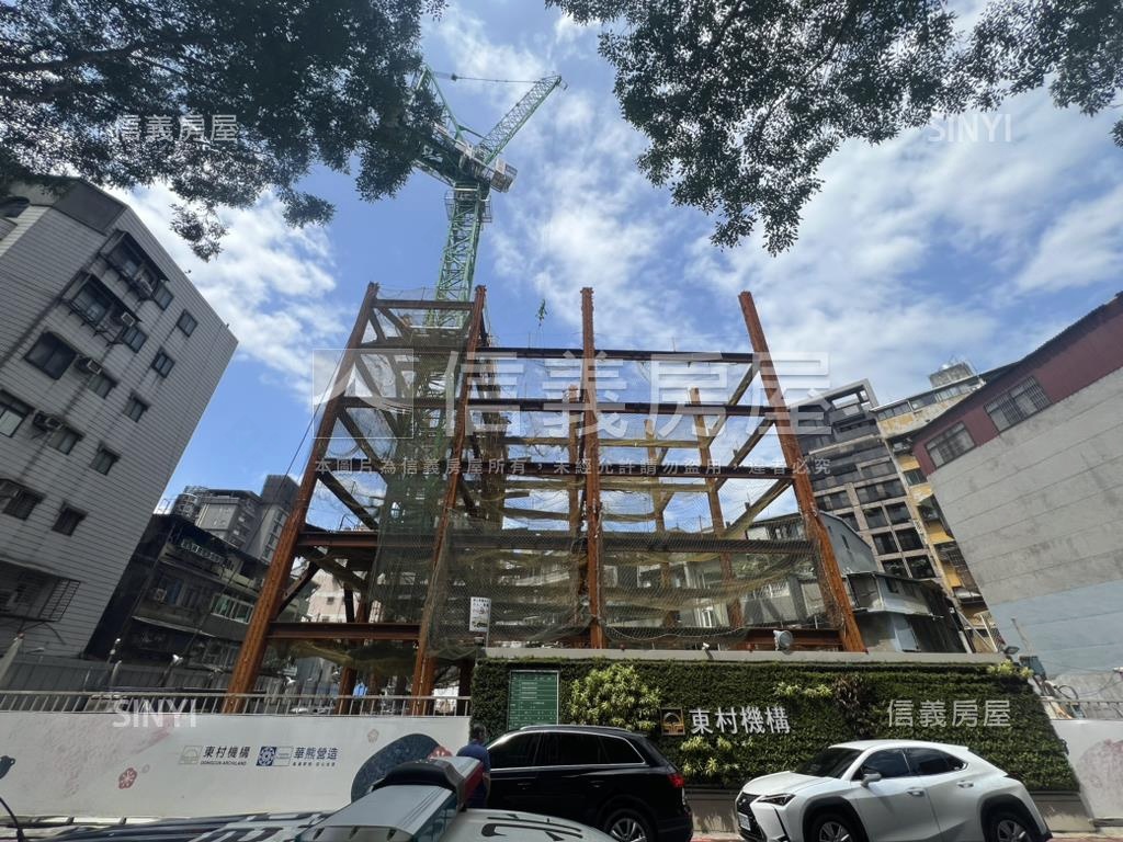 東村●東昀昀三房車位房屋室內格局與周邊環境