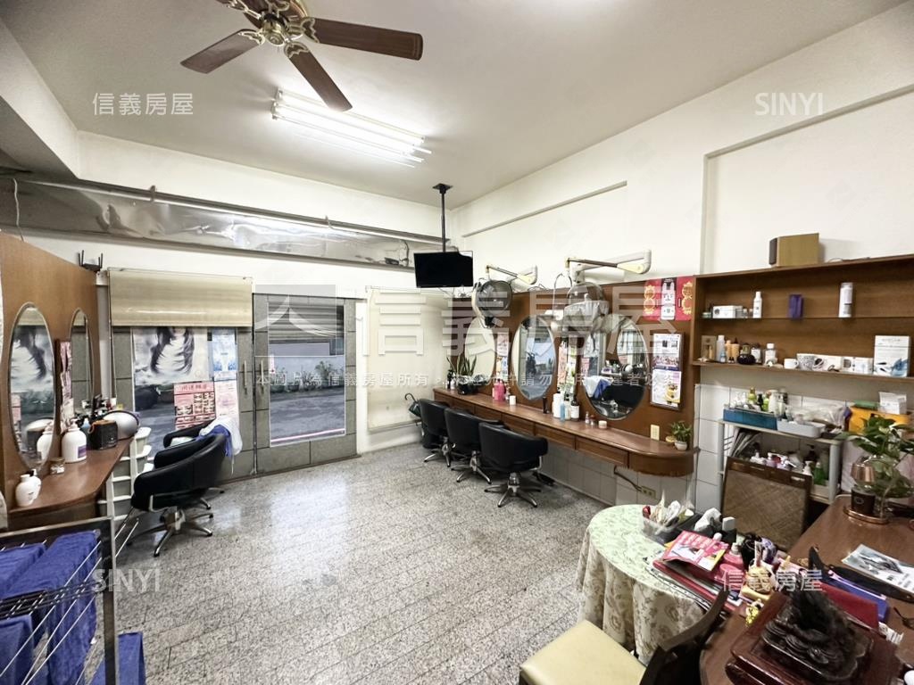 近Ｒ１５捷運站面寬透天房屋室內格局與周邊環境